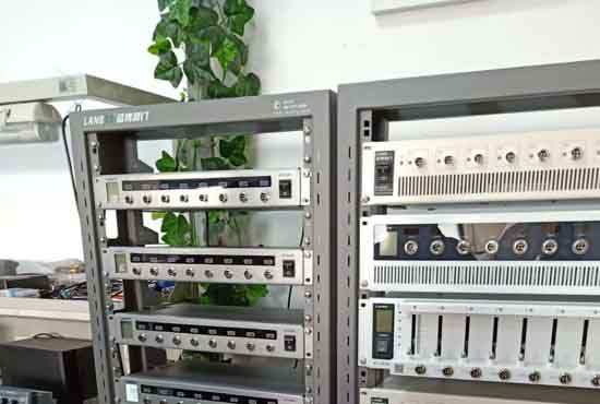 電池測試系統.jpg 電池測試系統.jpg